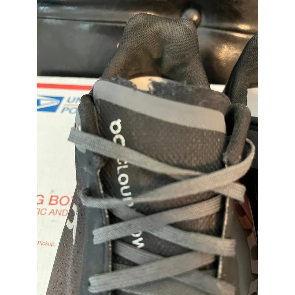 On Cloudflow Black Grey Peach